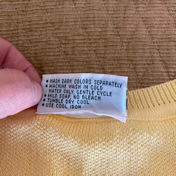 Authentic Masters golf vest in yellow NWOT size M - Picture 3 of 5